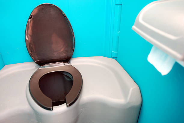 Best Portable toilet rental cost  in Algonac, MI